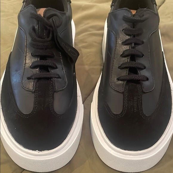 Women’s Black Clarks Sneakers - Picture 9 of 9